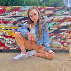 Meet your Posher, Jodi